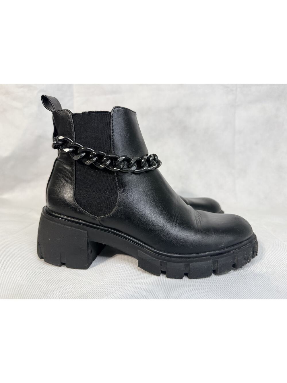 Madden Girl Black Chained Ankle Boots Women's Size 7